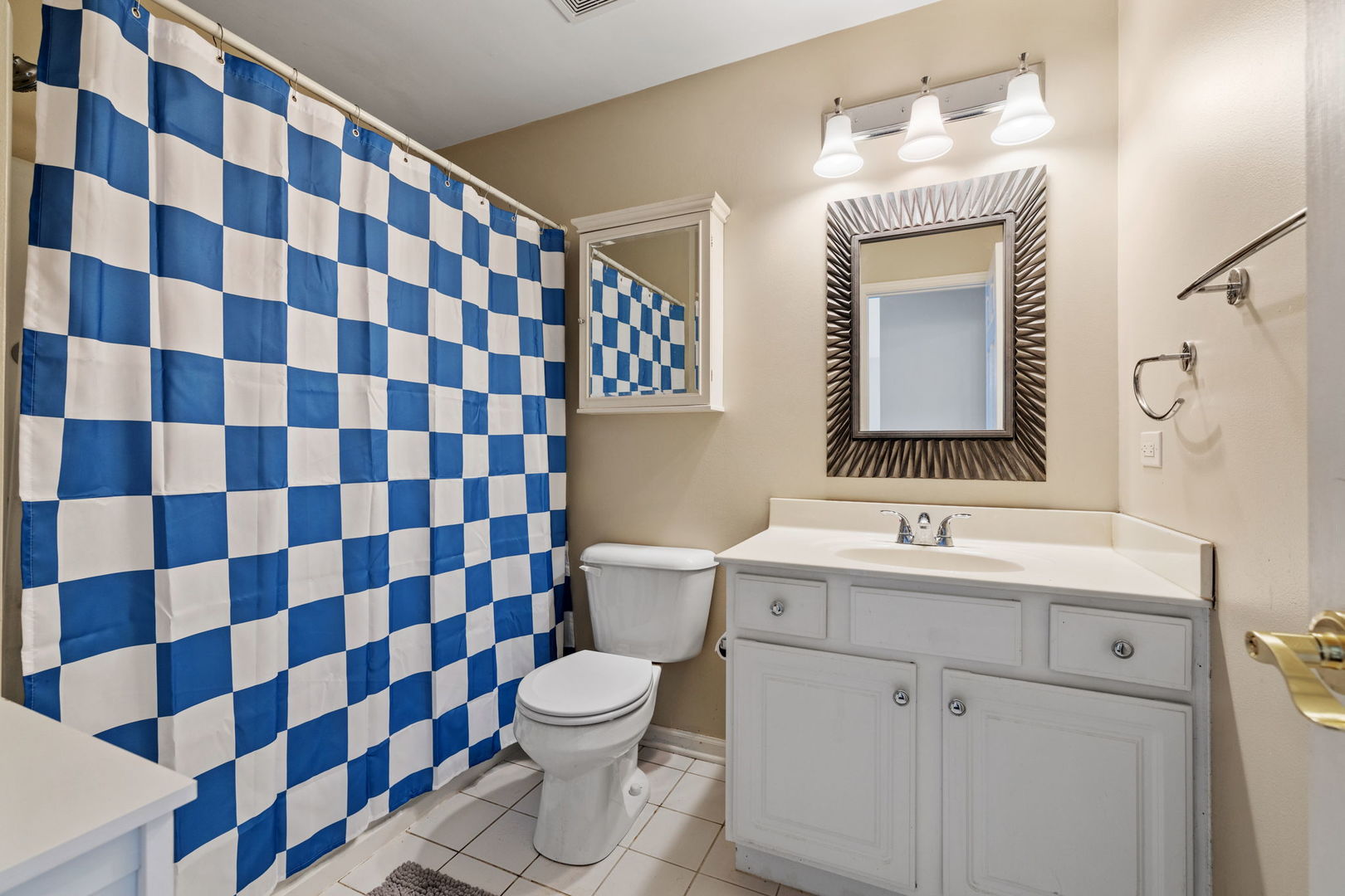 21543 EICH Drive, Crest Hill, IL 60403