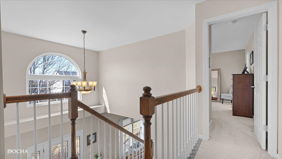 420 Raintree Drive, Oswego, IL 60543