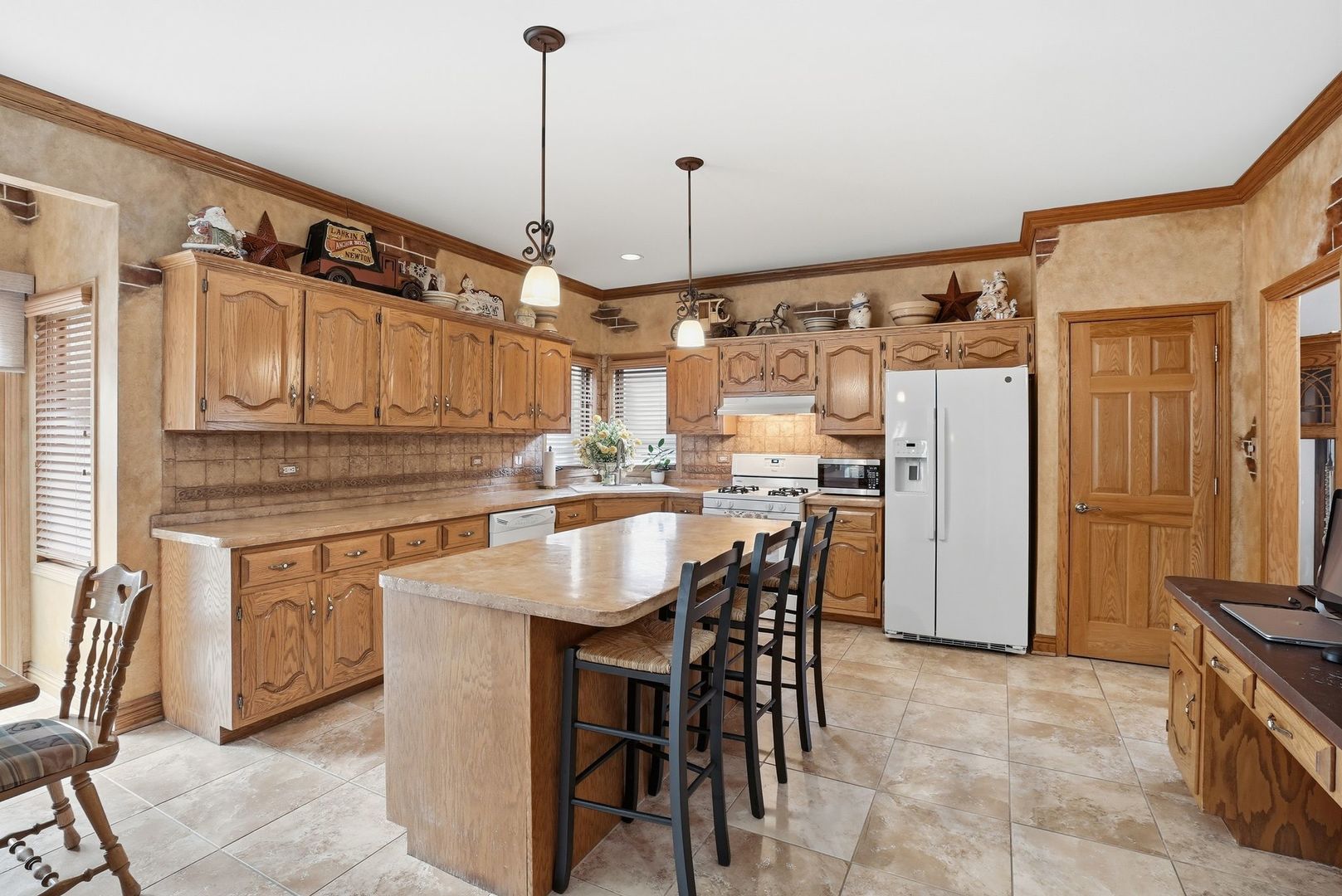 10752 Lockwood Avenue, Oak Lawn, IL 60453