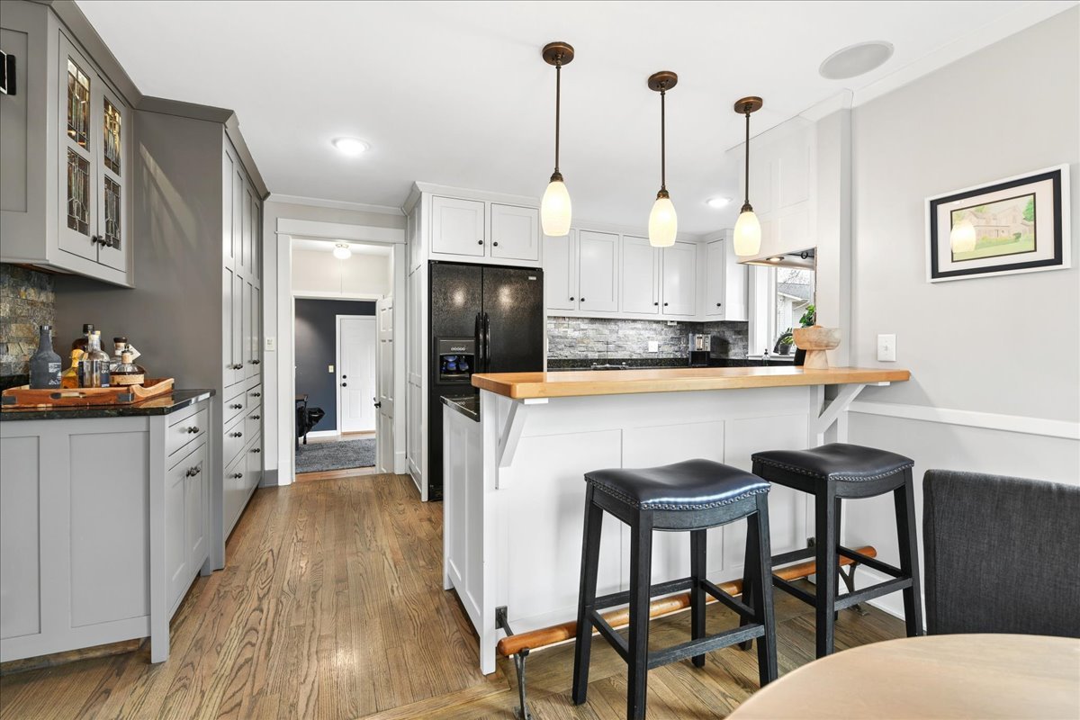 1334 S 5th Street, St. Charles, IL 60174