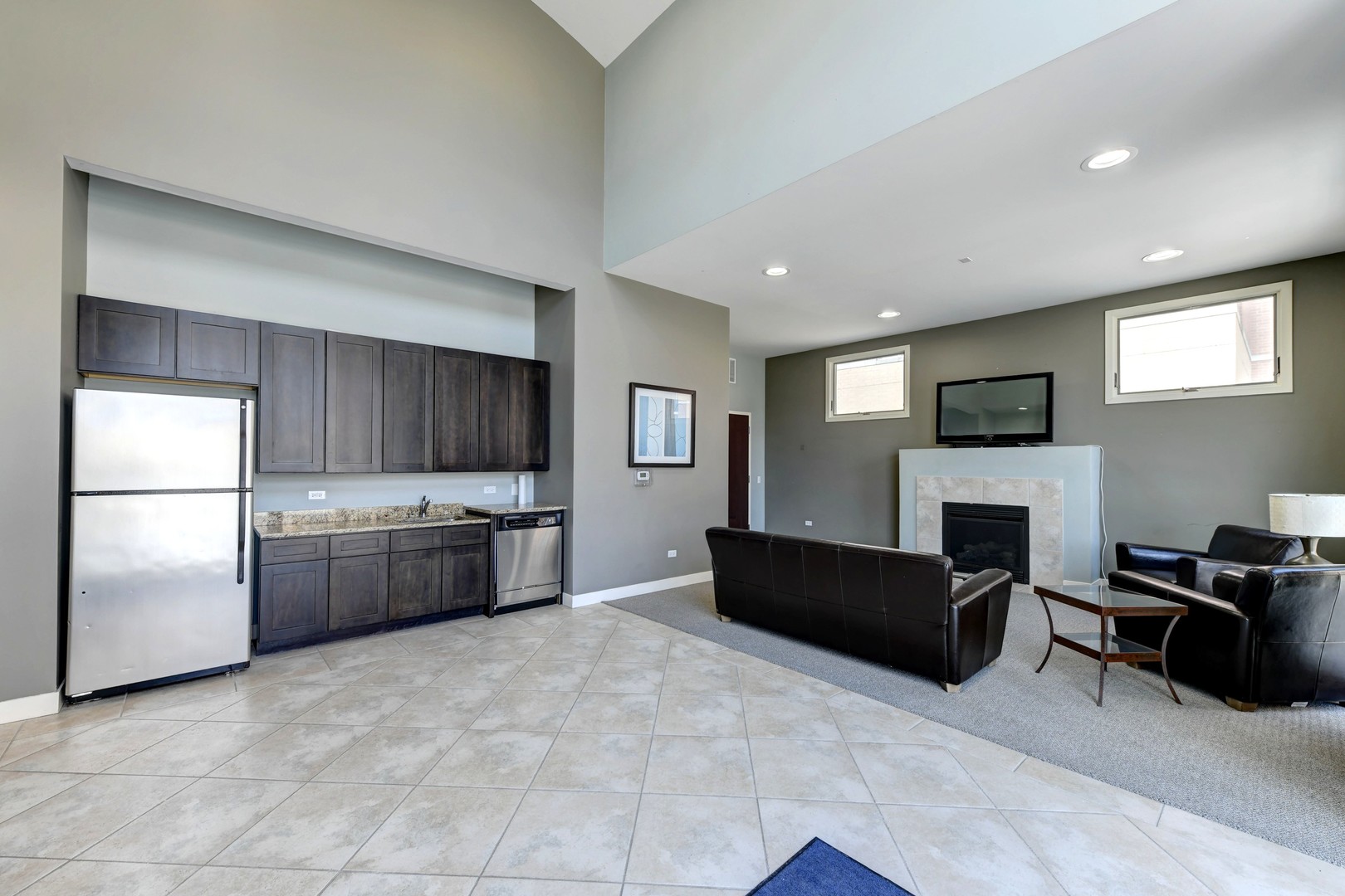 300 Village Circle #503, Willow Springs, IL 60480