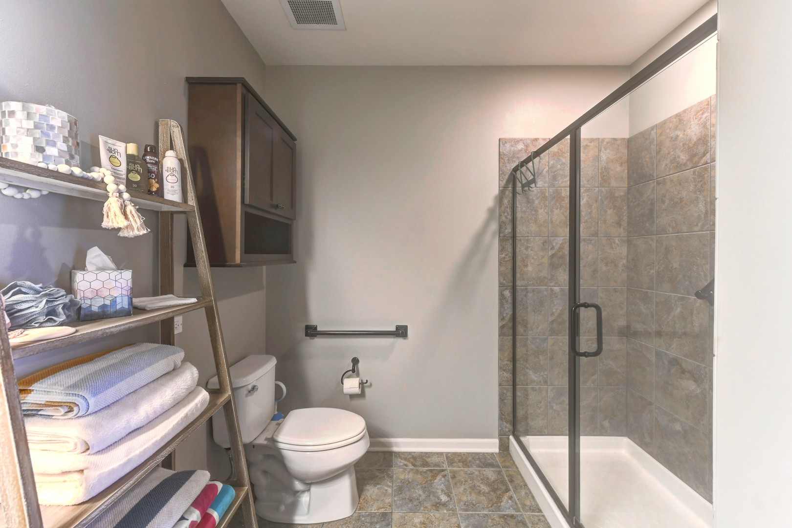 300 Village Circle #503, Willow Springs, IL 60480