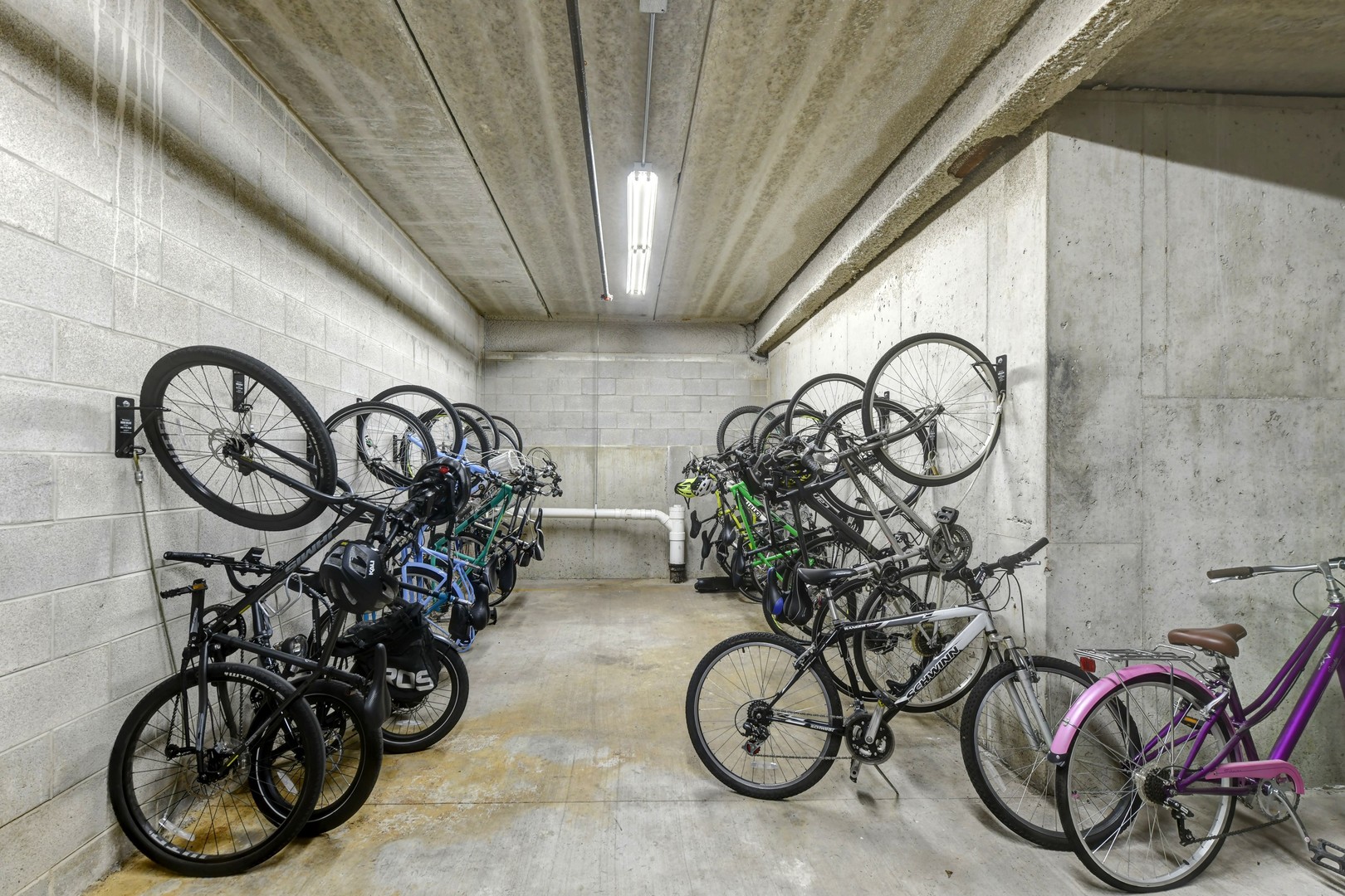 300 Village Circle #503, Willow Springs, IL 60480