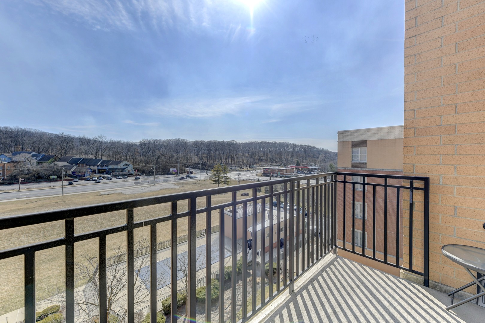 300 Village Circle #503, Willow Springs, IL 60480