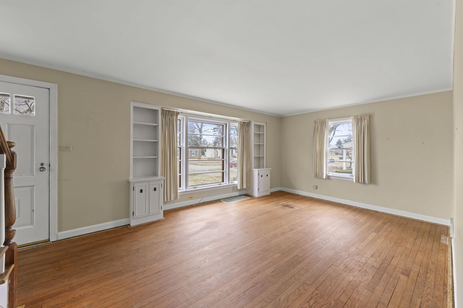 1818 E Indiana Street, Wheaton, IL 60187