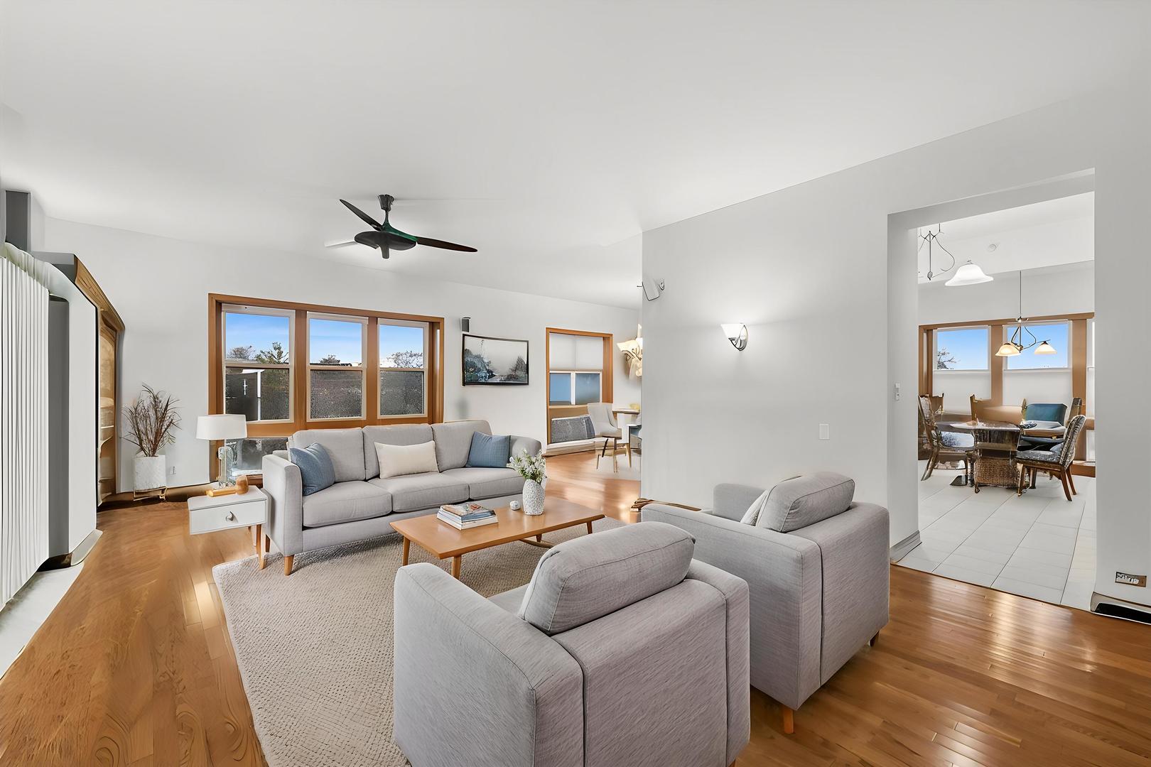 310 E Church Street #308, Libertyville, IL 60048