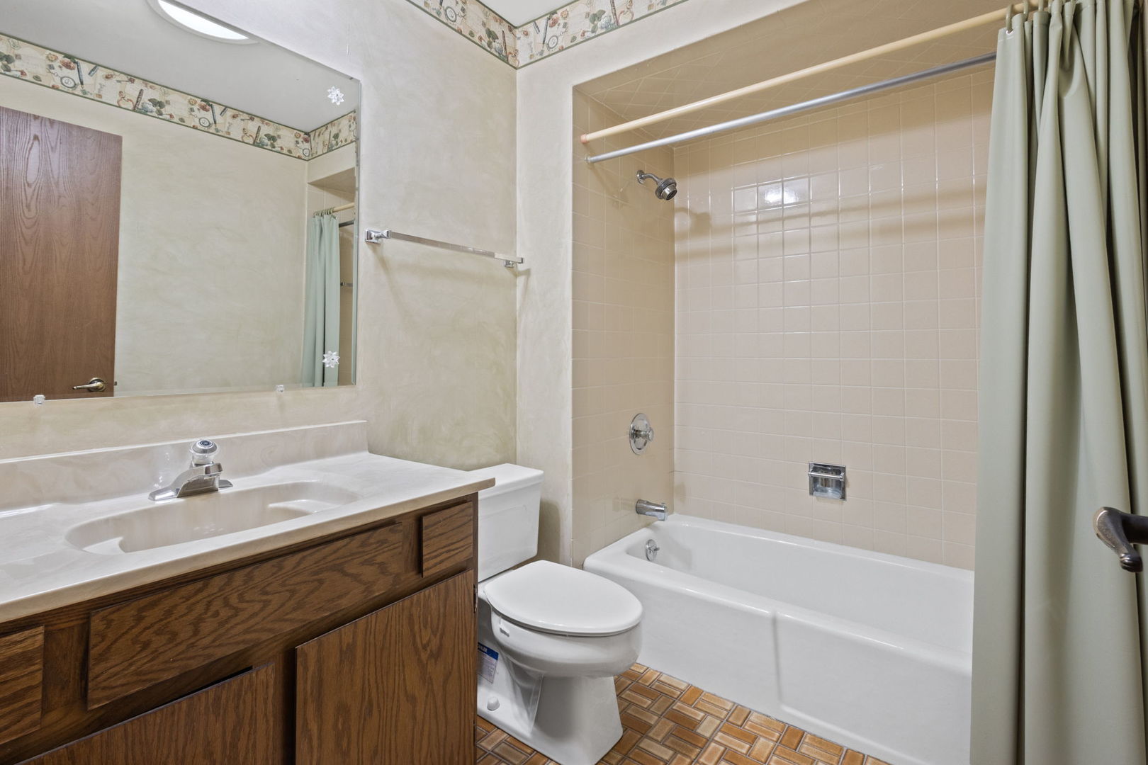 9752 Mill Drive #E2, Palos Park, IL 60464