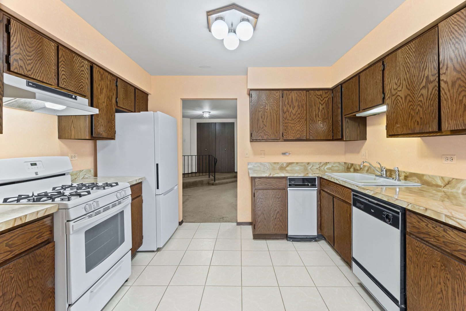 9752 Mill Drive #E2, Palos Park, IL 60464