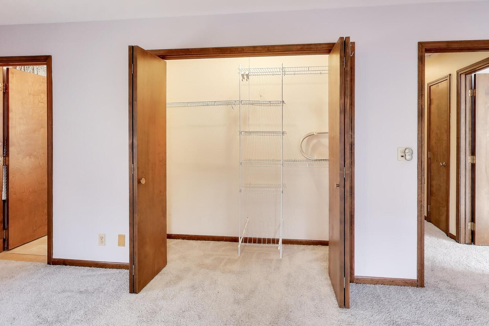 56 Winthrop New Road, Sugar Grove, IL 60554