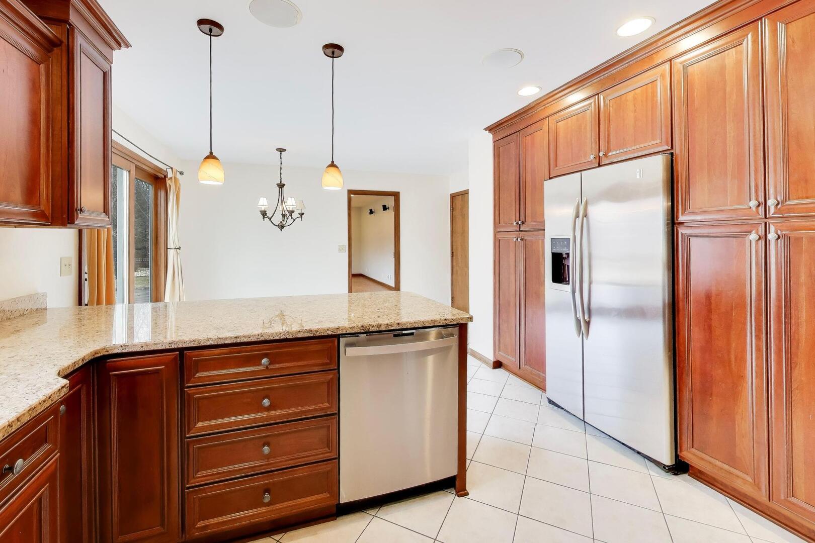 56 Winthrop New Road, Sugar Grove, IL 60554