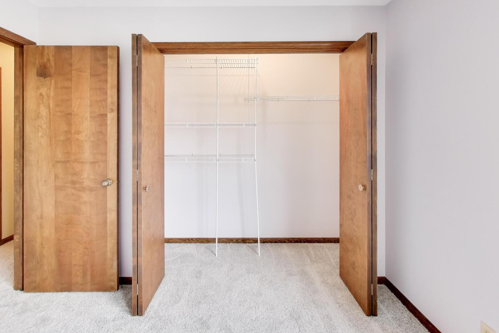 56 Winthrop New Road, Sugar Grove, IL 60554