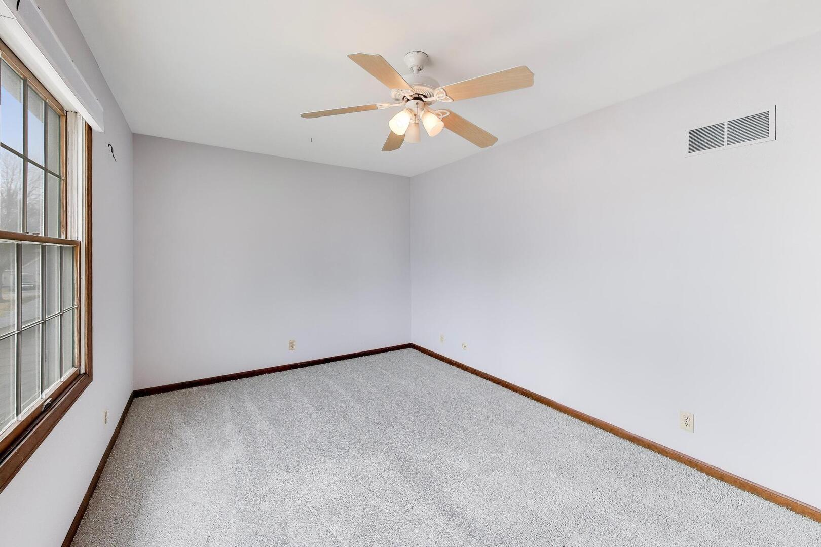 56 Winthrop New Road, Sugar Grove, IL 60554