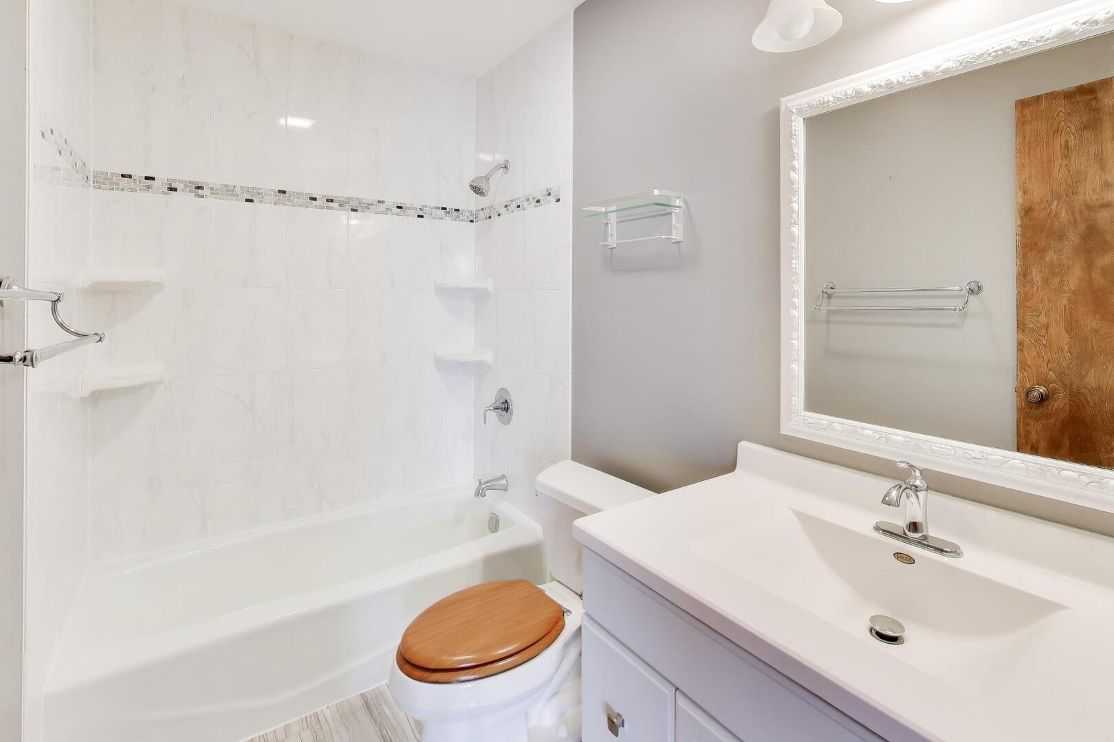 56 Winthrop New Road, Sugar Grove, IL 60554