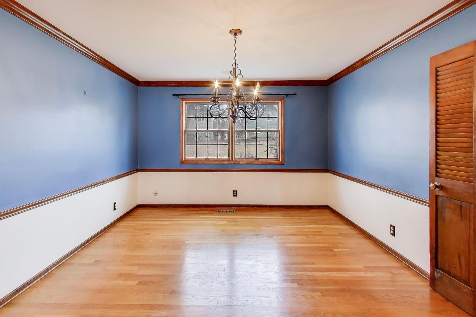 56 Winthrop New Road, Sugar Grove, IL 60554