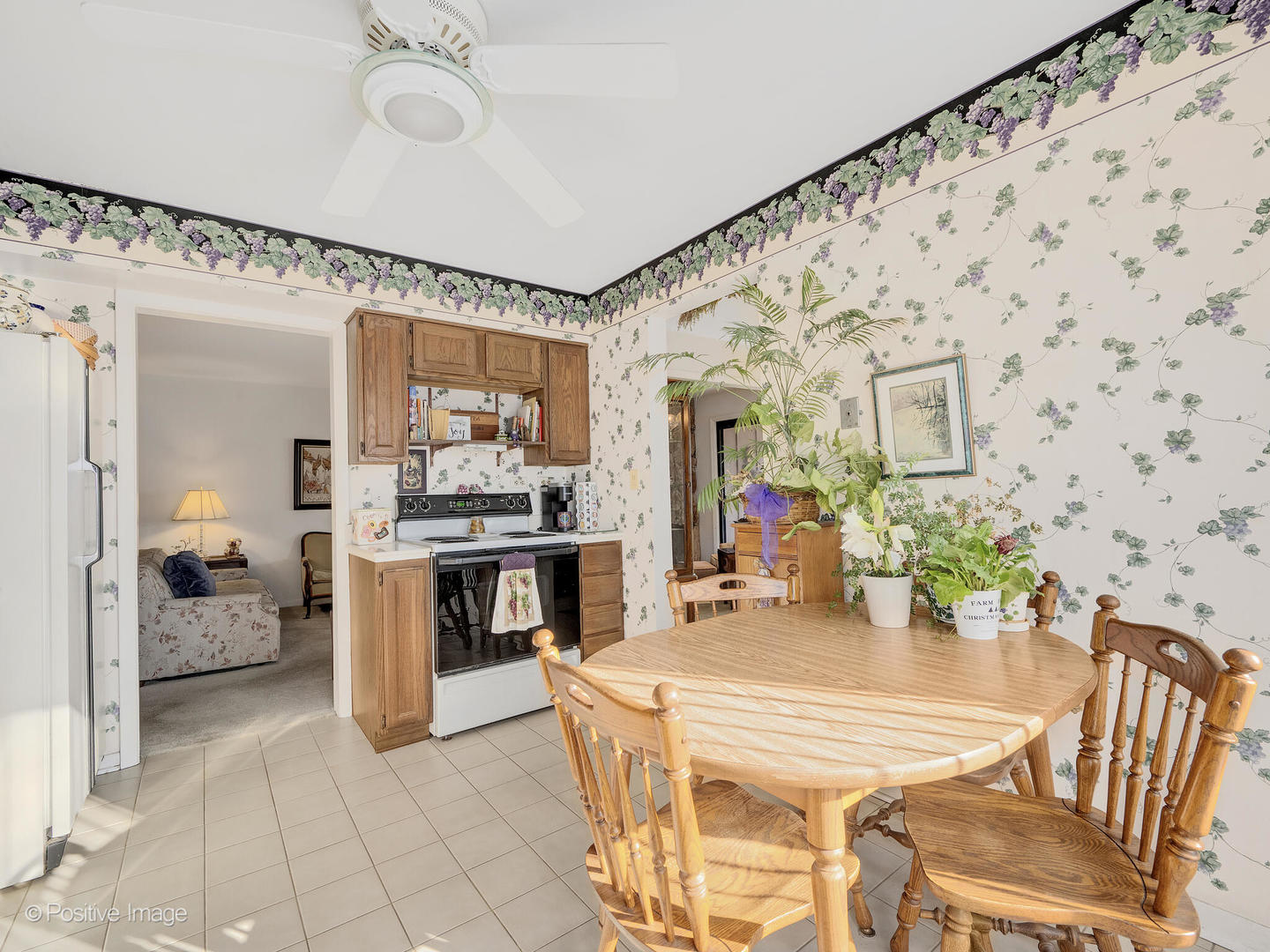 1S055 Spring Road #2C, Oakbrook Terrace, IL 60181