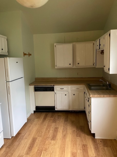 600 Dewey Street, Harvard, IL 60033