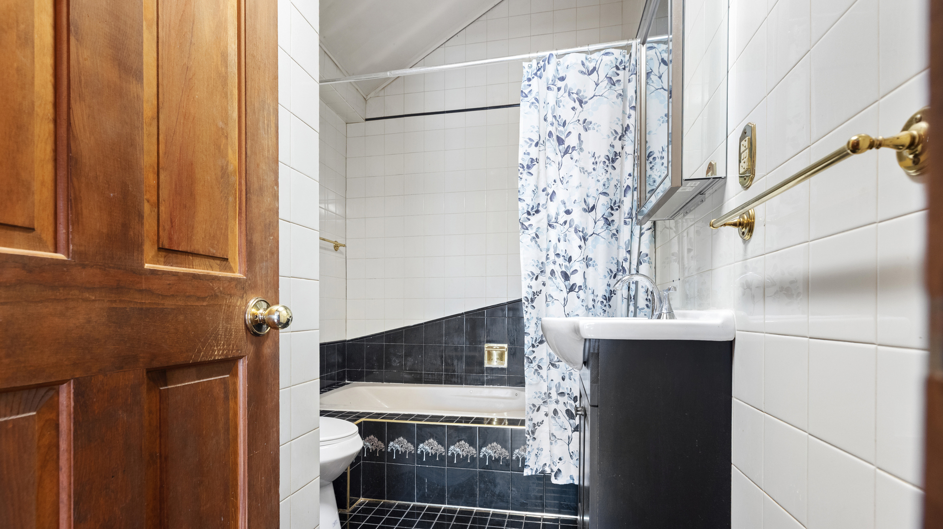 600 Dewey Street, Harvard, IL 60033