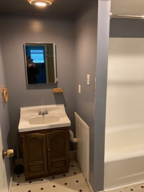 600 Dewey Street, Harvard, IL 60033