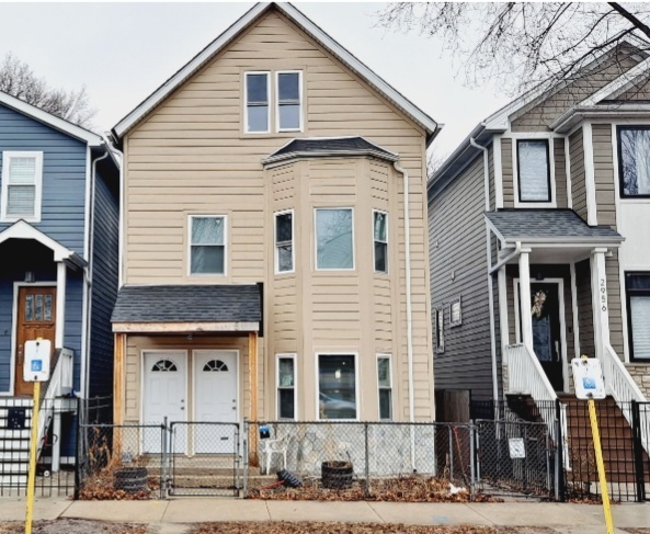 2958 W Nelson Street, Chicago, IL 60618