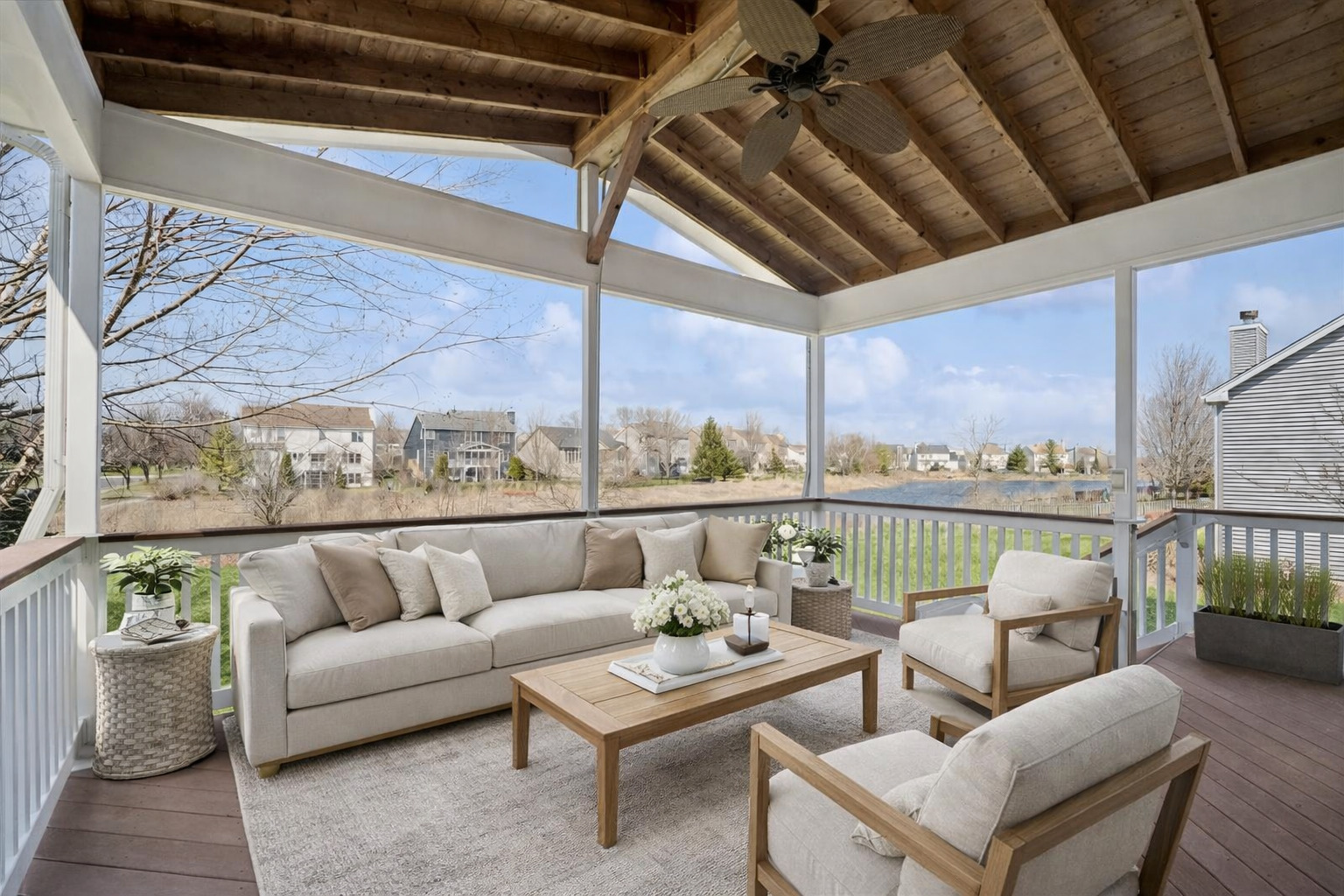 39W126 Revere House Lane, Geneva, IL 60134