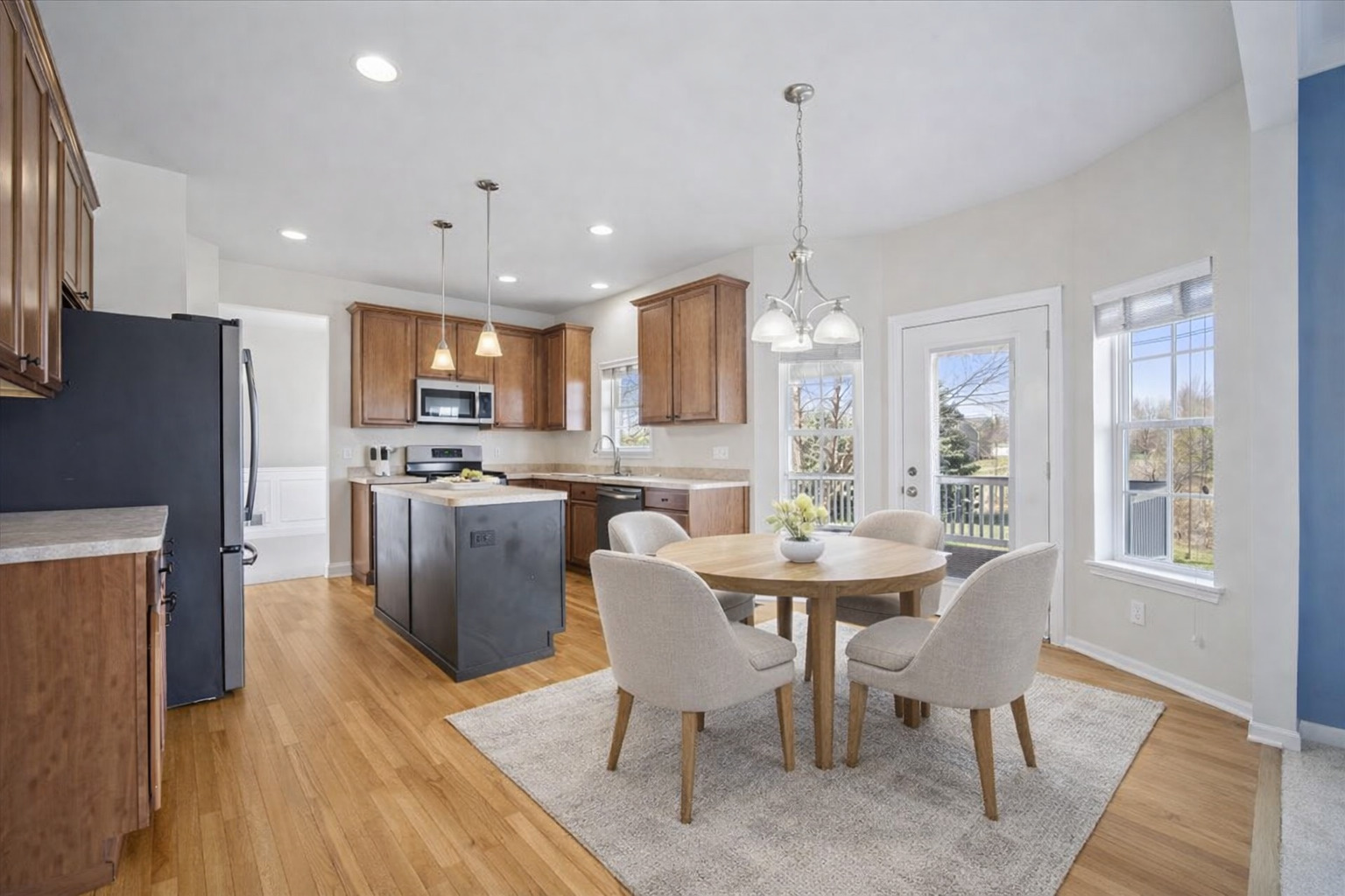 39W126 Revere House Lane, Geneva, IL 60134