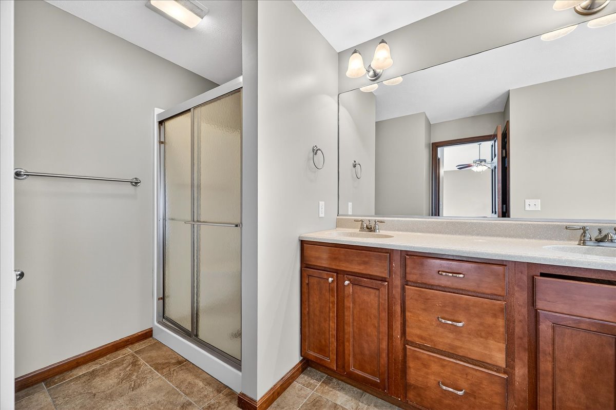 1307 Longford Lane, Bloomington, IL 61704