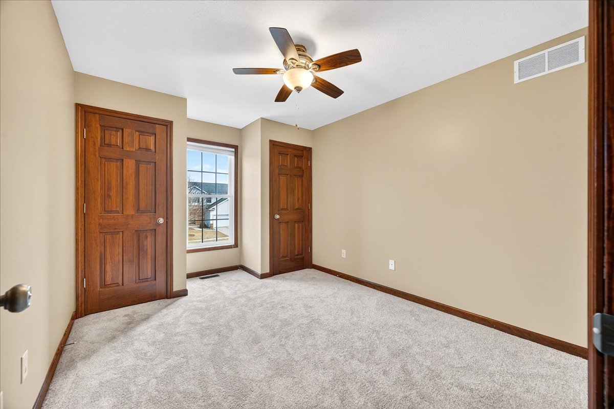 1307 Longford Lane, Bloomington, IL 61704