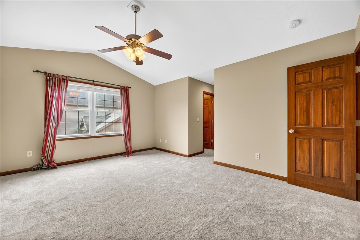 1307 Longford Lane, Bloomington, IL 61704