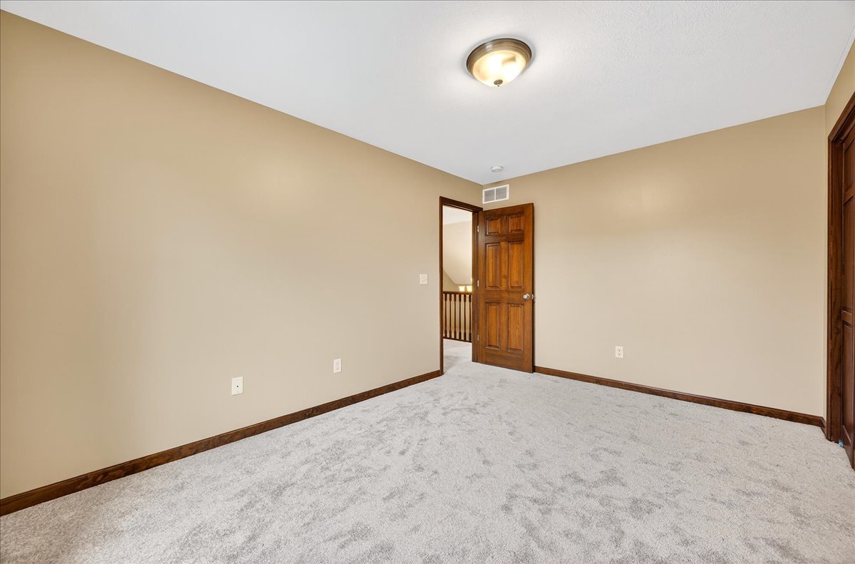 1307 Longford Lane, Bloomington, IL 61704