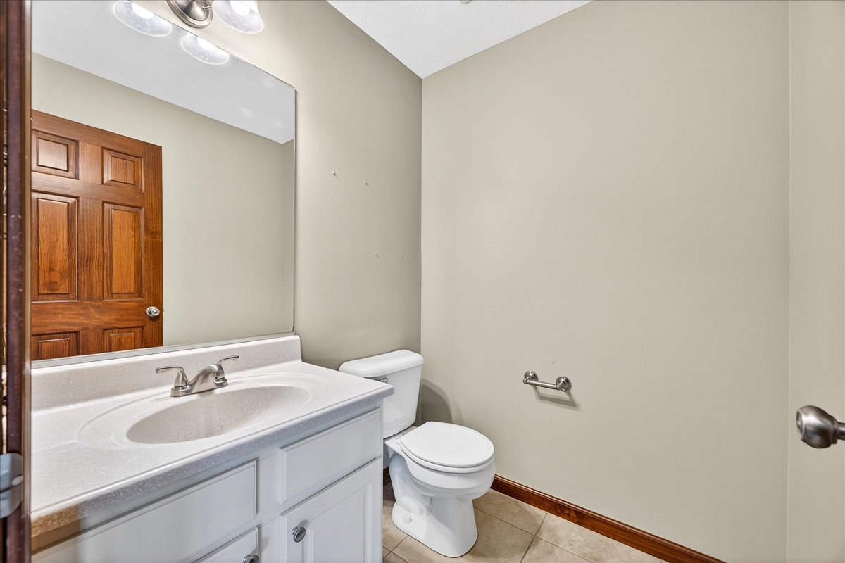 1307 Longford Lane, Bloomington, IL 61704