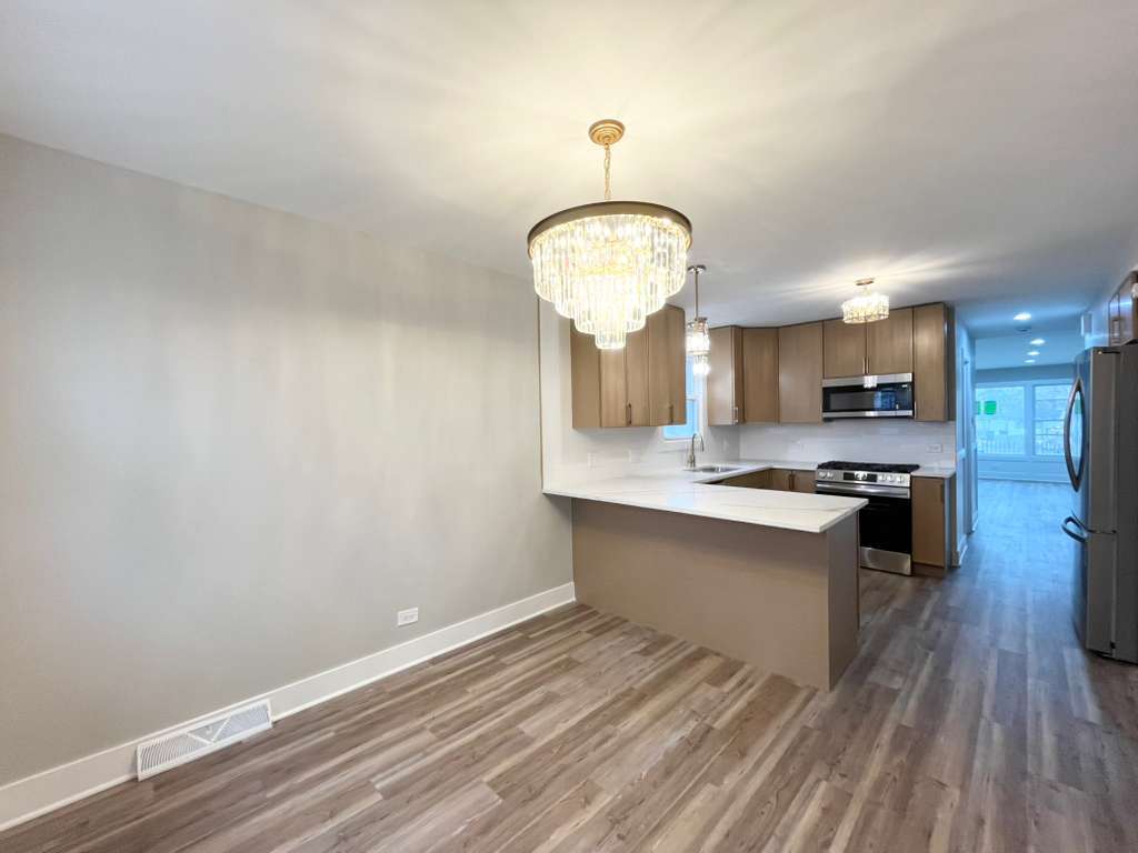 14539 Murray Avenue, Dolton, IL 60419