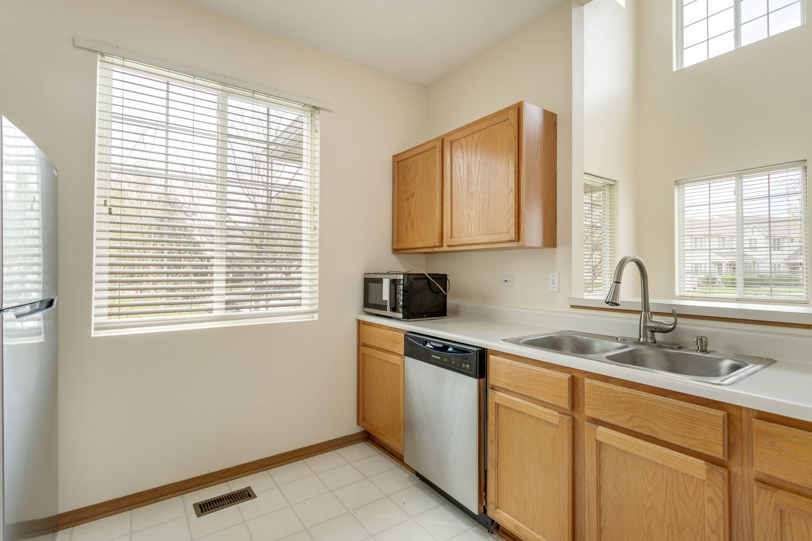 153 Yarrow Court, Romeoville, IL 60446