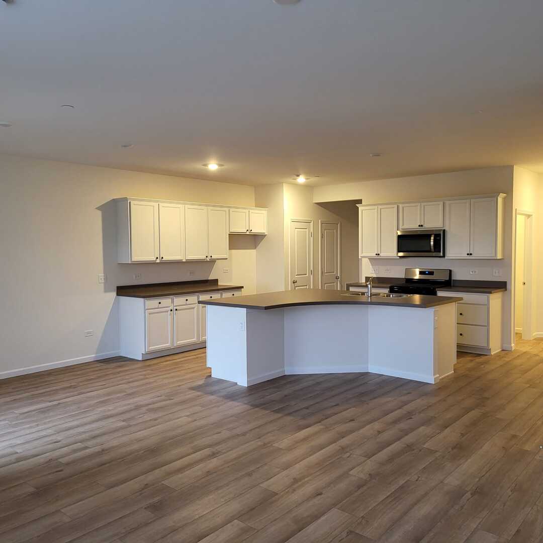 2227 Horseshoe Circle #2227, Naperville, IL 60564