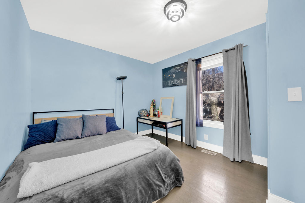 9436 S Spaulding Avenue, Evergreen Park, IL 60805