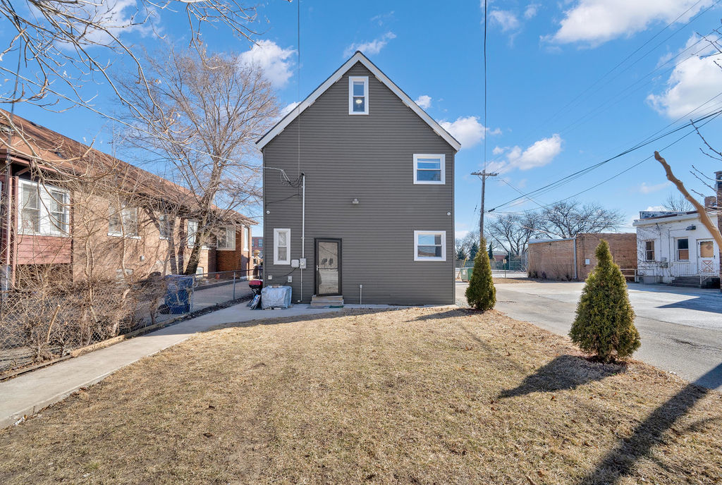 9436 S Spaulding Avenue, Evergreen Park, IL 60805