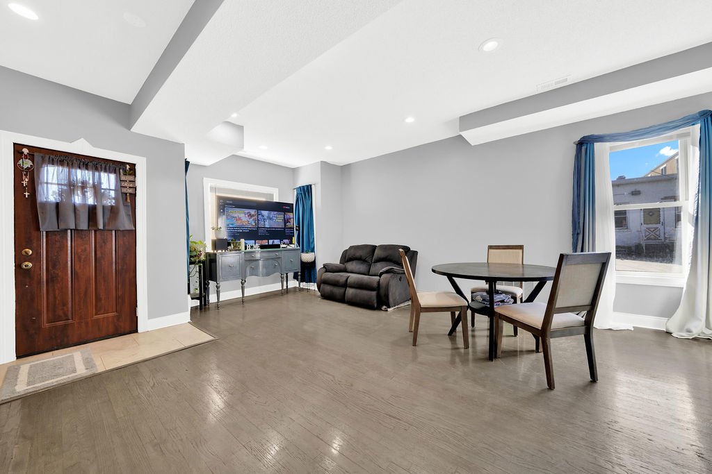 9436 S Spaulding Avenue, Evergreen Park, IL 60805