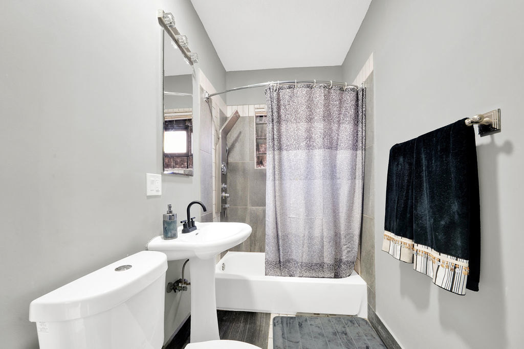 9436 S Spaulding Avenue, Evergreen Park, IL 60805