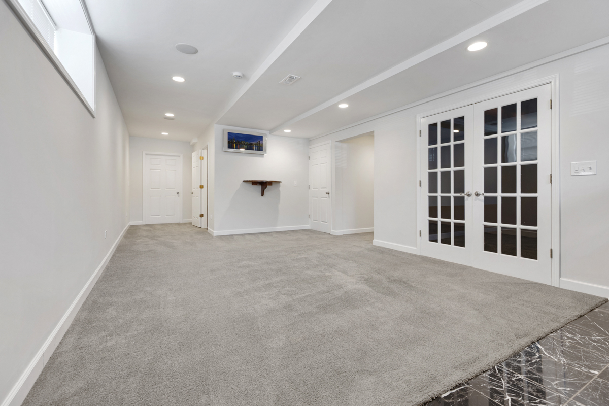 399 Fulton Street, South Elgin, IL 60177