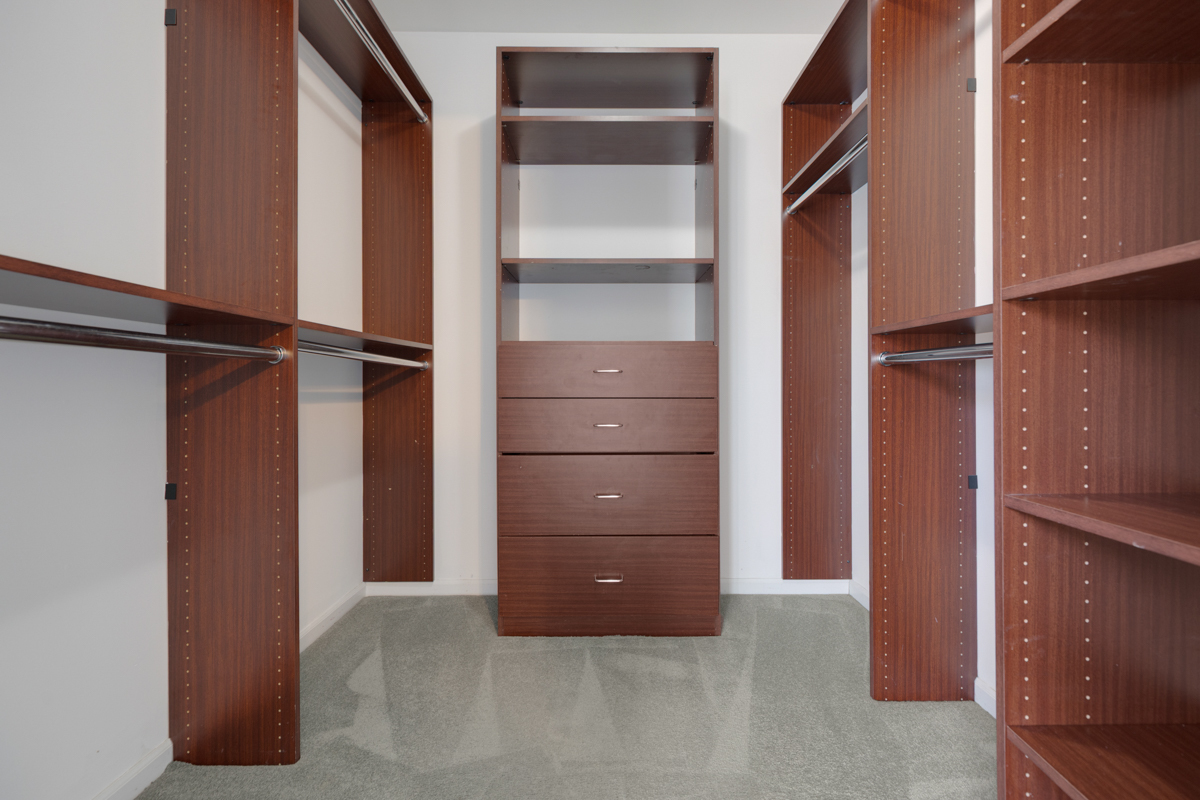 399 Fulton Street, South Elgin, IL 60177