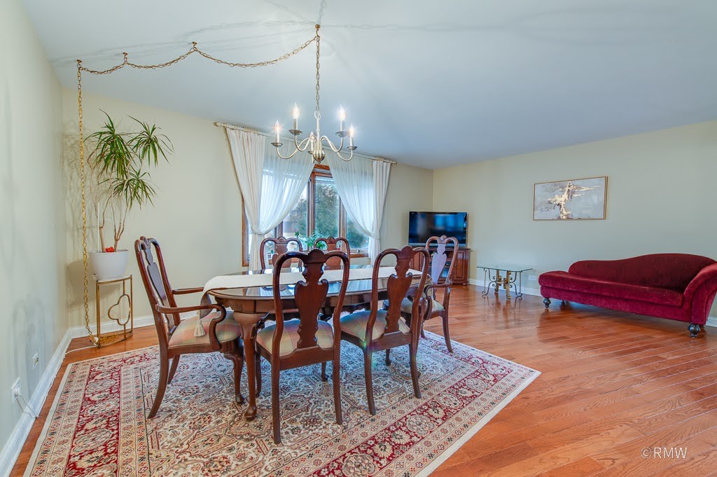 137 Haverhill Lane, Schaumburg, IL 60193