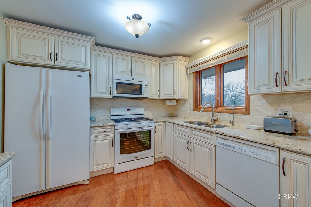 137 Haverhill Lane, Schaumburg, IL 60193