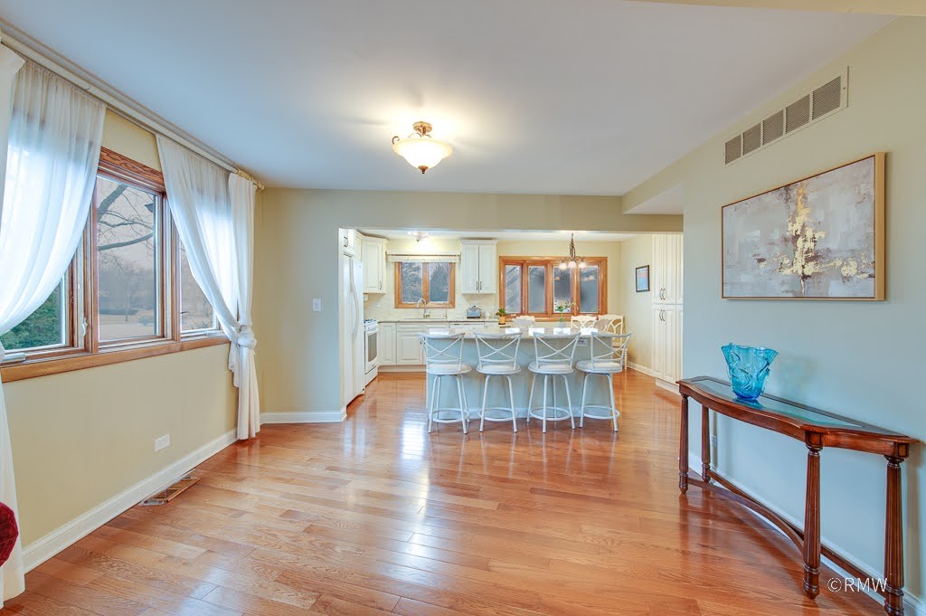 137 Haverhill Lane, Schaumburg, IL 60193