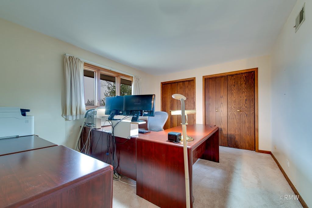 137 Haverhill Lane, Schaumburg, IL 60193