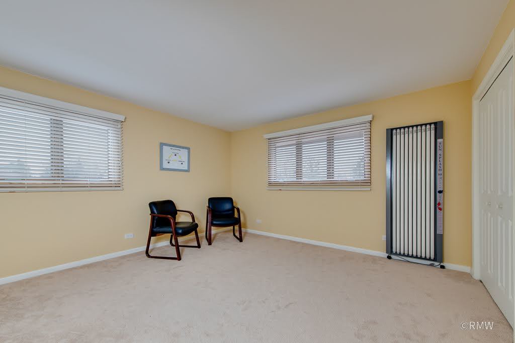 137 Haverhill Lane, Schaumburg, IL 60193