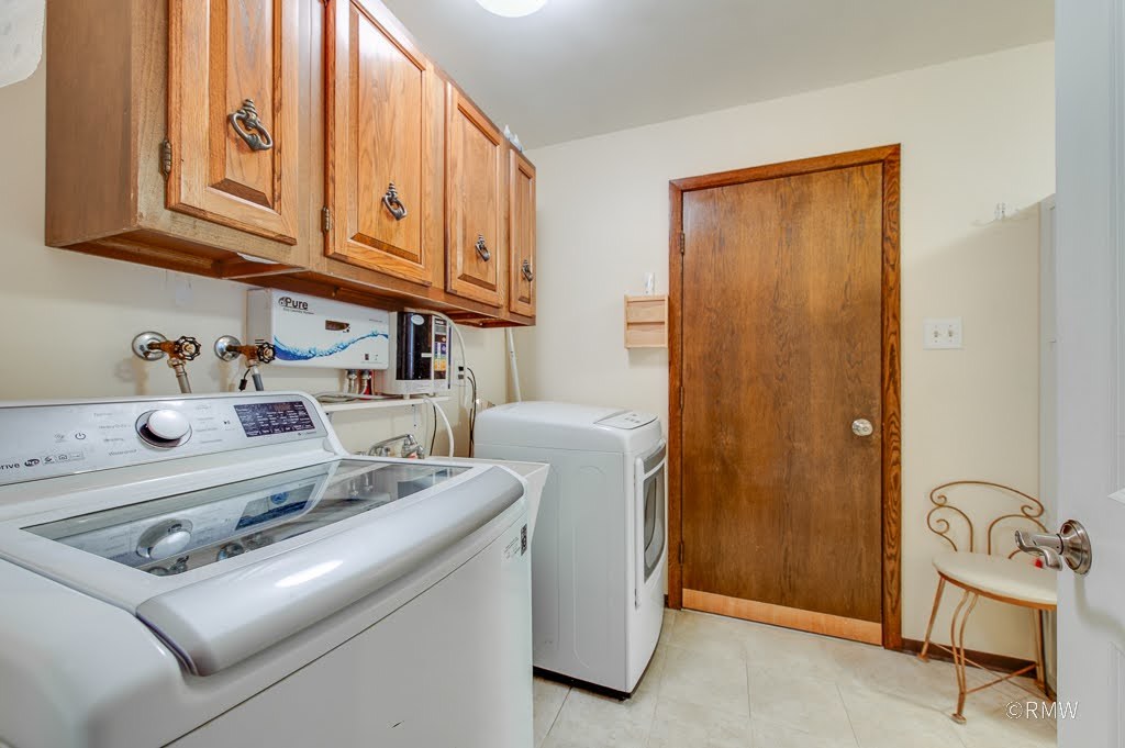 137 Haverhill Lane, Schaumburg, IL 60193