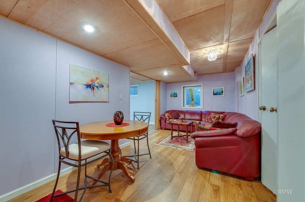 137 Haverhill Lane, Schaumburg, IL 60193