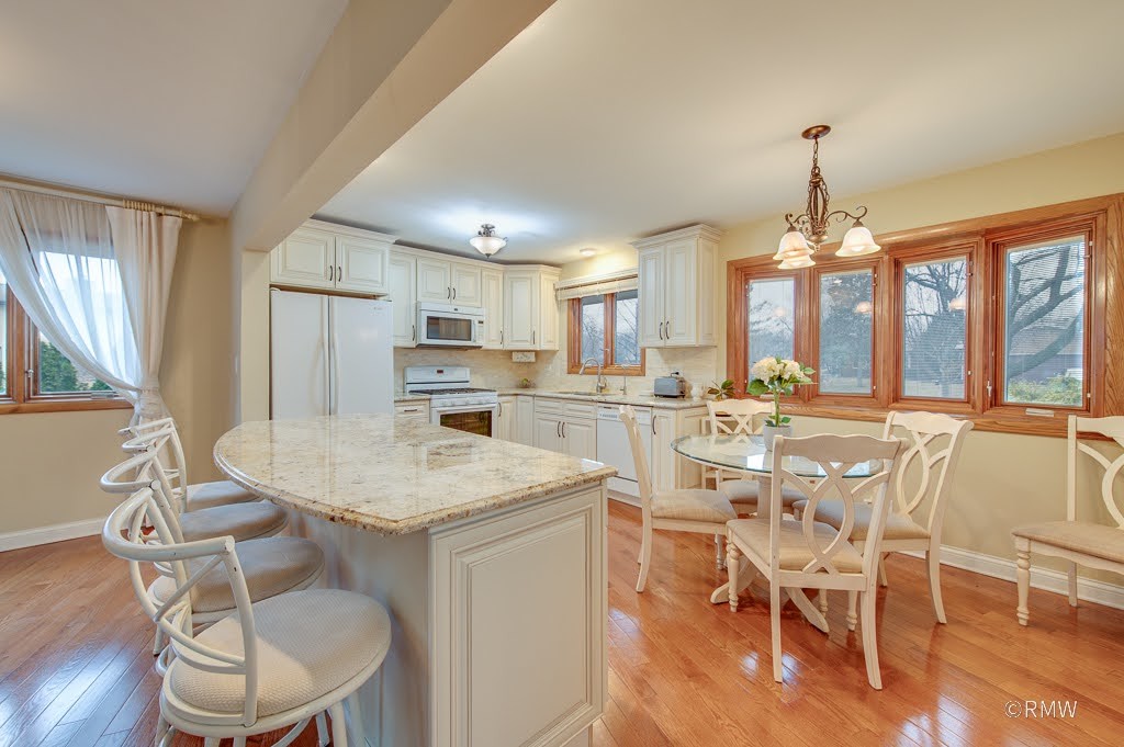 137 Haverhill Lane, Schaumburg, IL 60193