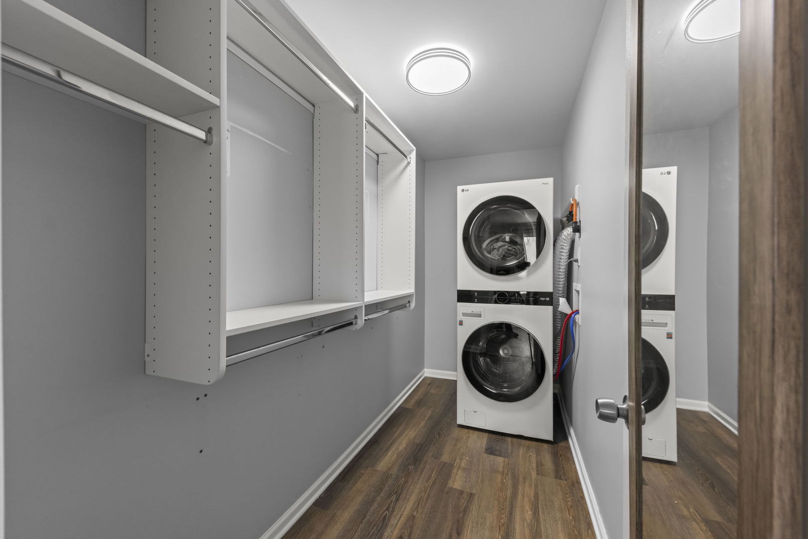 215 S Hale Street #9B, Addison, IL 60101