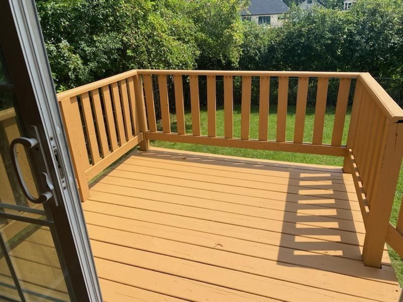 785 WOODSIDE Drive, Roselle, IL 60172