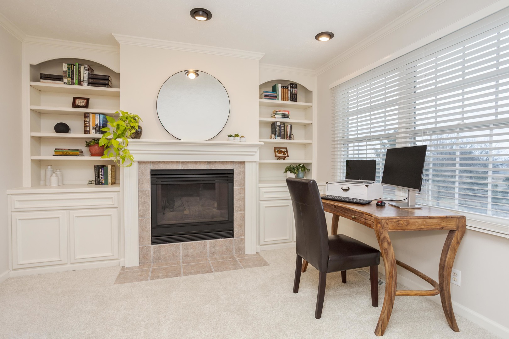 29 Cloverhill Circle, Bloomington, IL 61705